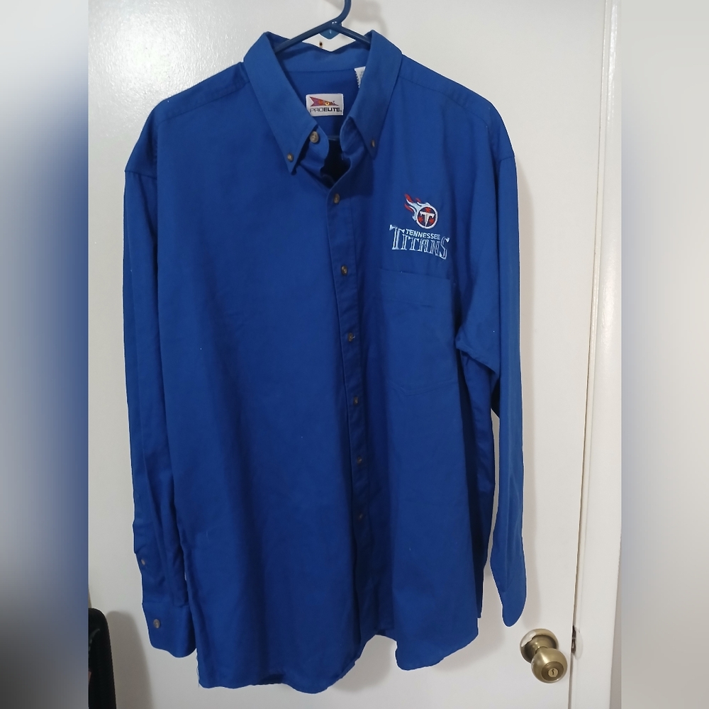 Mens vintage Tennessee Titan long sleeve button down dress shirt, size lg, blue